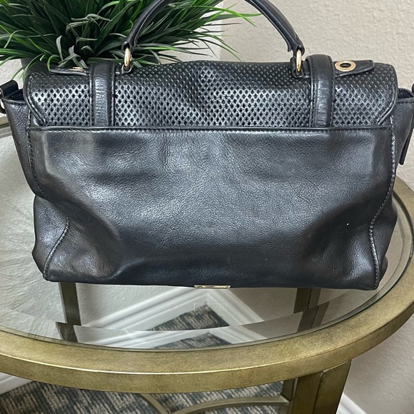 Rebecca Minkoff - Gorgeous Black leather Bag, Gold hardware, Crossbody Strap - Picture 2 of 14